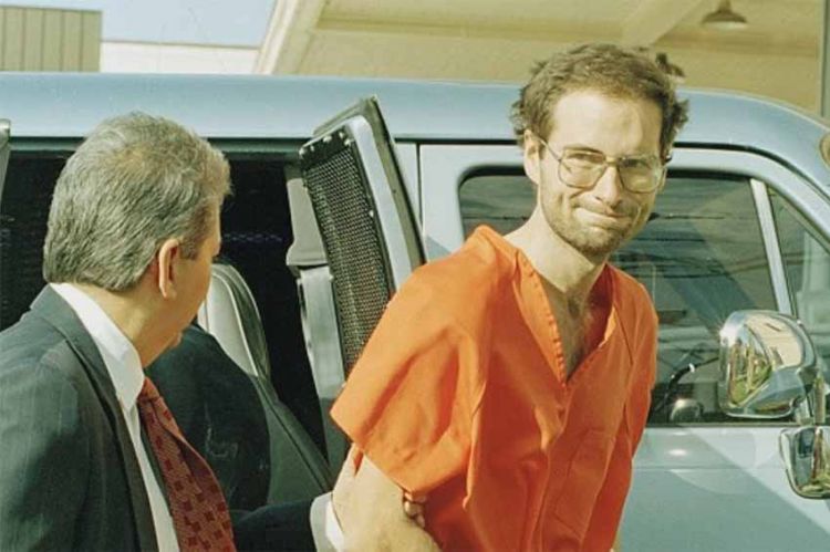 “Enquête de vérité” : « David Koresh, le gourou polygame de l’apocalypse » mardi 15 février sur RMC Story