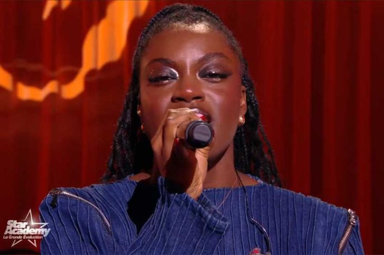Replay "Star Academy" : Sarah chante "Quand on a que l'amour" de Jacques Brel (vidéo)