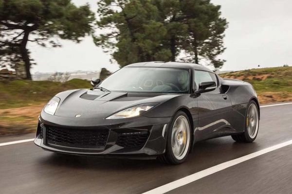 "Occasions à saisir" : Ford Transit / Lotus Europa sur RMC Découverte lundi 26 juin 2023
