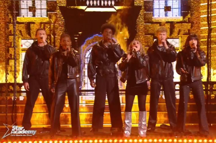 Replay "Star Academy" : Les élèves chantent "Allumer le feu" de Johnny Hallyday (vidéo)