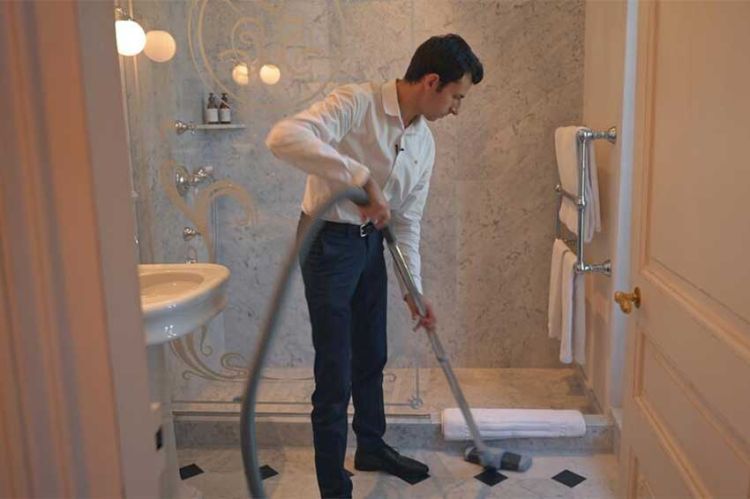 "Reportages découverte" : Gouvernantes et majordomes, entre excellence et discrétion, dimanche 18 janvier 2026 sur TF1