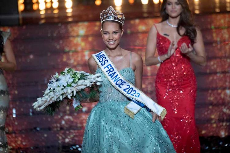 Indira Ampiot est élue Miss France 2023, revoir l'annonce du résultat (vidéo)