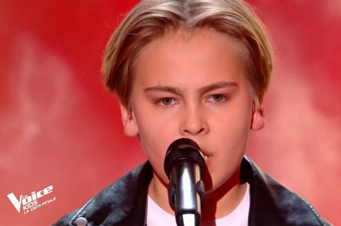 Replay &quot;The Voice Kids&quot; : Iskandar chante &quot;The Show Must Go One&quot; de Queen - Vidéo