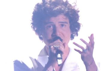 The Voice - Gabriel Lobao chante "Who wants to live forever" de The Queen en finale (vidéo)