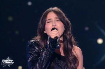 Replay &quot;Star Academy&quot; : Ambre chante &quot;Je te promets&quot; de Johnny Hallyday (vidéo)