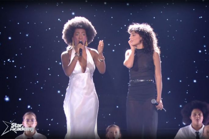 Replay &quot;Star Academy&quot; : Ebony et Barbara Pravi chantent &quot;Voilà&quot; (vidéo)