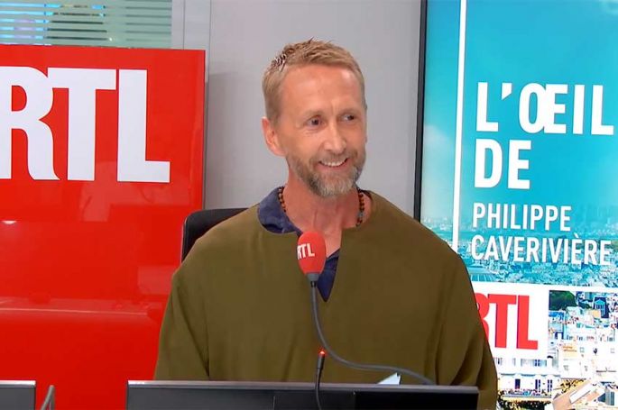 &quot;L&#039;oeil de Philippe Caverivière&quot; du 29 août 2023 face à Éric Dupond-Moretti - Vidéo