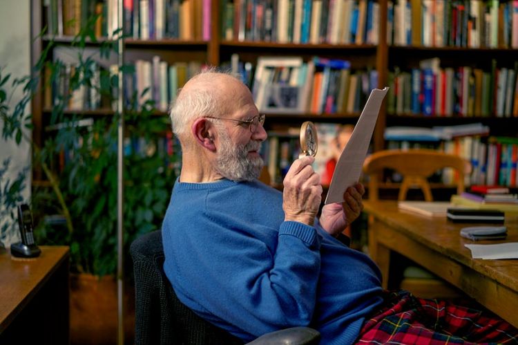 « Oliver Sacks, biographie d’un médecin et conteur », samedi 27 mars sur ARTE
