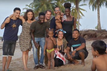 &quot;Nos terres inconnues&quot; en Guyane avec Sabrina Ouazani vendredi 17 novembre 2023 sur France 3