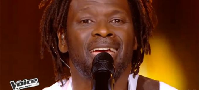 Vidéo Replay “The Voice” : Emmanuel Djob interprète « L'encre de tes yeux » de Francis Cabrel