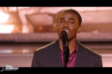 Replay &quot;Star Academy&quot; : Franck chante &quot;Pour ne pas vivre seul&quot; de Dalida (vidéo)