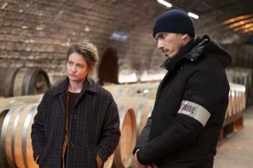 &quot;Meurtres en Arbois&quot; samedi 5 octobre sur France 3 avec Sophie de Fürst, Samir Boitard et Lionnel Astier
