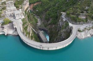 « Gorges du Verdon : les défis du plus grand canyon d'Europe » lundi 29 août sur RMC Découverte