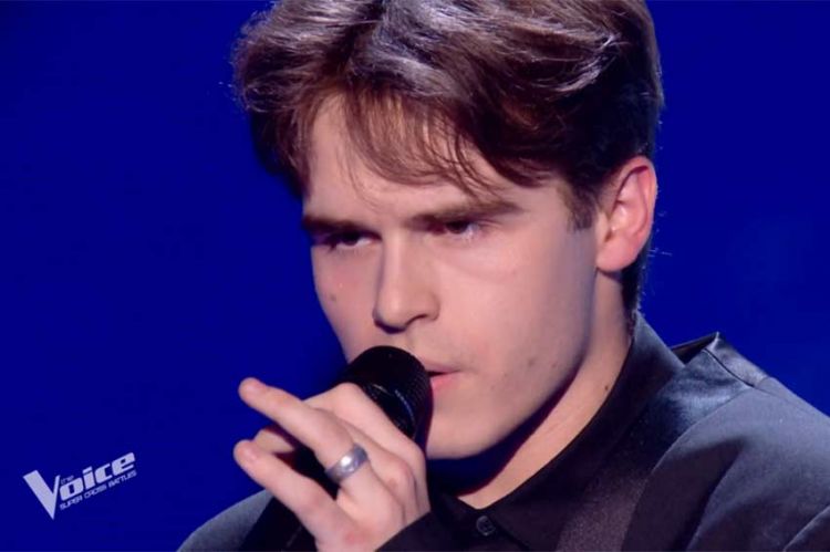 Replay The Voice - Clément chante "With or without you" de U2 (vidéo)
