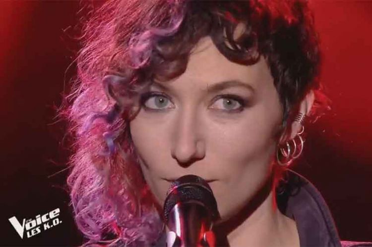 Replay “The Voice” : Camille Hardouin chante « I Put A Spell On You » de Jay Hawkins (vidéo)