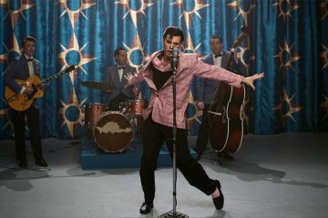 Le biopic &quot;Elvis&quot; avec Austin Butler et Tom Hanks rediffusé sur France 2 mardi 20 mai 2025 (vidéo)