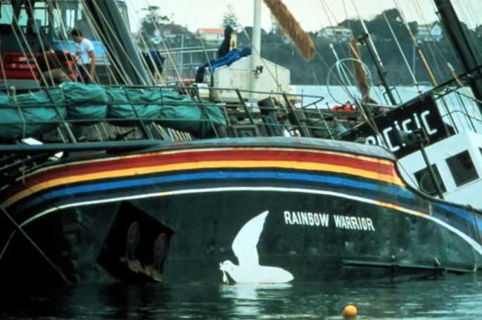 &quot;Qui a coulé le Rainbow Warrior ?&quot; retour sur le plus gros scandale de la Ve République mardi 23 septembre 2025 sur France 2
