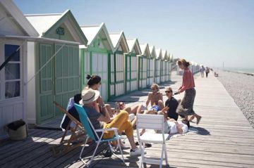 &quot;Reportages découverte&quot; : « Les cabines de plages font de la résistance » dimanche 21 mai 2023 sur TF1