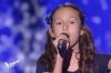 Replay “The Voice Kids” : Eva chante « La foule » d’Edith Piaf (vidéo)
