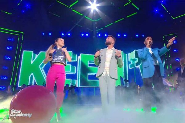 Replay “Star Academy” : Chris, Carla et Keen'V chantent « Ouetété » (vidéo)