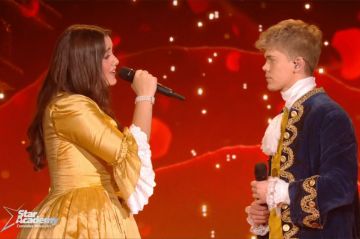 Replay "Star Academy" : Maureen et Charles chantent "La belle et la bête" (vidéo)