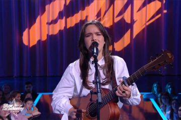 Replay "Star Academy" : Lily chante « L’encre de tes yeux » de Francis Cabrel (vidéo)