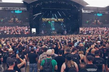 « Hellfest et Burning Man : l’incroyable succès des festivals les plus fous du monde » sur TMC vendredi 28 juin 2024