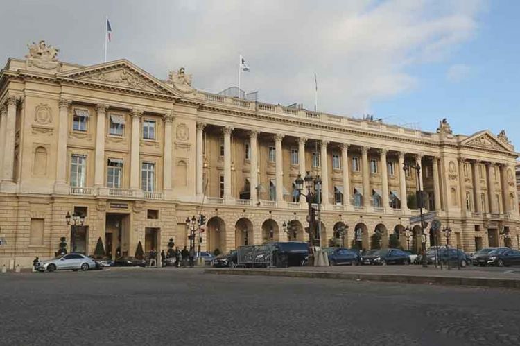 Stéphane Bern dévoile les coulisses de l'hôtel de Crillon le 26 décembre sur France 2