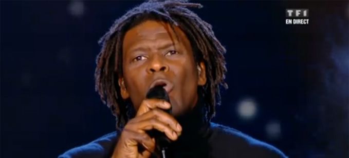 Vidéo Replay “The Voice” : Emmanuel Djob interprète « Tears in Heaven » de Eric Clapton