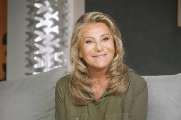 « Sheila, toutes ces vies-là » portrait inédit sur France 3 vendredi 6 janvier 2023