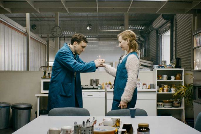 &quot;Une valse dans les allées&quot; à revoir sur ARTE vendredi 11 août 2023 - Vidéo