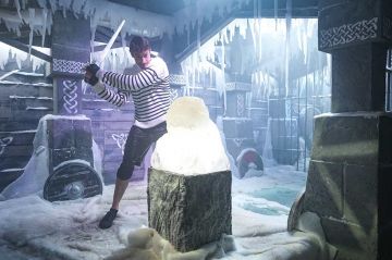 "Fort Boyard" : Claude Dartois inaugure l'antre du Viking, ce soir sur France 2 (vidéo)