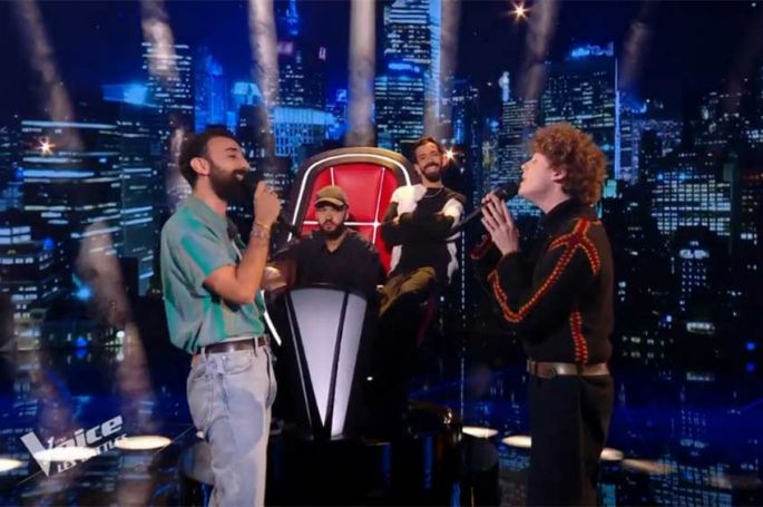 The Voice - Arthur et Doui chantent &quot;Hey Jude&quot; des Beatles en Battle - Vidéo