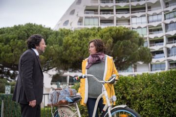 “Basse saison” sur ARTE avec Emmanuelle Devos et Éric Caravaca vendredi 6 janvier 2023 (vidéo)
