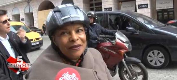 Vidéo Replay “Le petit journal” : l'interview à vélo de Christiane Taubira sur le mariage gay !