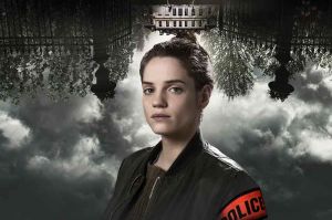 “A l&#039;intérieur” : les 1ères images de la mini-série de France 2 avec Noémie Schmidt (vidéo)