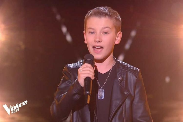 Replay &quot;The Voice Kids&quot; : Théo chante &quot;Je te promets&quot; de Johnny Hallyday - Vidéo