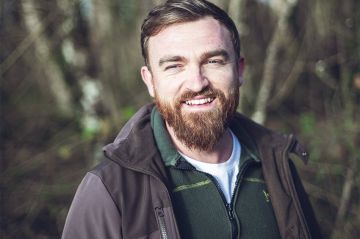 "L'amour est dans le pré" : découvrez Jean-Baptiste, éleveur bovin, agriculteur de la saison 20 sur M6