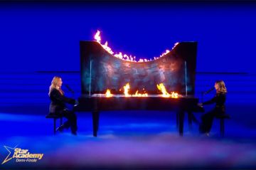 Replay &quot;Star Academy&quot; : Santa et Marine chantent &quot;Popcorn salé&quot; (vidéo)