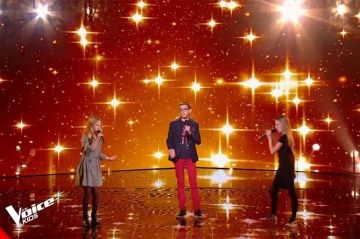Replay "The Voice Kids" : Lucie, Léna &amp; Noé chantent "Si maman si" de France Gall - Vidéo