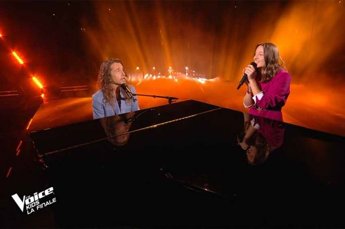 Replay “The Voice Kids” : Loghane & Julien Doré chantent « Aline» de Christophe en finale (vidéo)