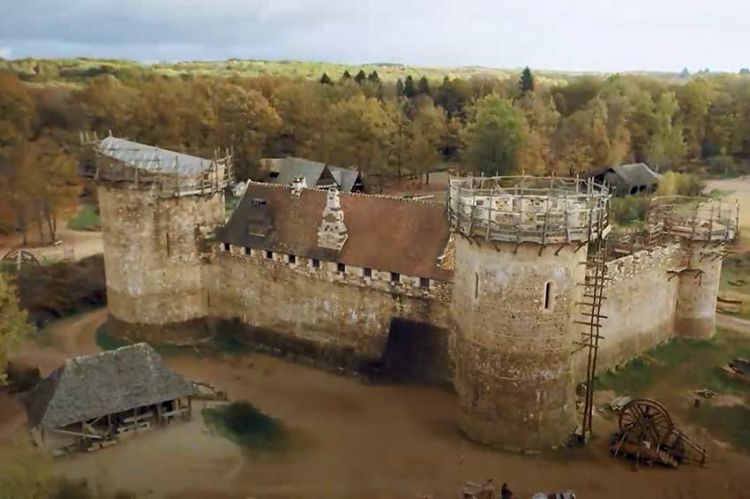 &quot;L'âge d'or des châteaux forts&quot; : une plongée dans ces forteresses qui ont bâti l'histoire sur RMC Découverte (vidéo)