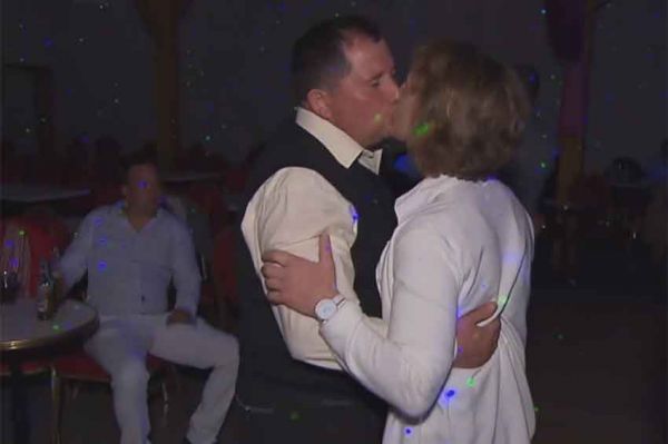 “L'amour est dans le pré” : épisodes 17 &amp; 18 lundi 28 octobre sur M6, voici ce qui va se passer (vidéo)