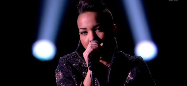 Replay “Nouvelle Star” : Sirine reprend « Comme un boomerang » de Serge Gainsbourg (vidéo)