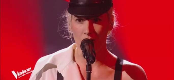 Replay “The Voice” : B. Demi-Mondaine chante « Au suivant » de Jacques Brel (vidéo)
