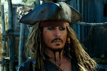 &quot;Pirates des Caraïbes : La Vengeance de Salazar&quot; à revoir sur M6 vendredi 5 avril 2024 - Vidéo