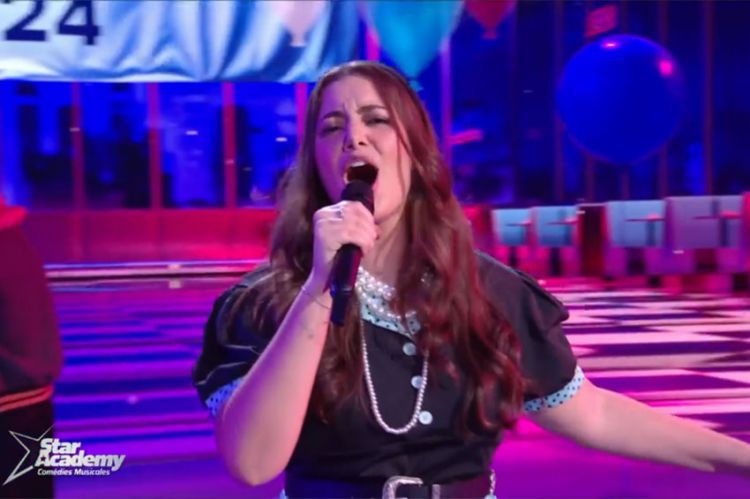 Replay &quot;Star Academy&quot; : Maureen chante &quot;Hopelessly devoted to You&quot; de Grease (vidéo)