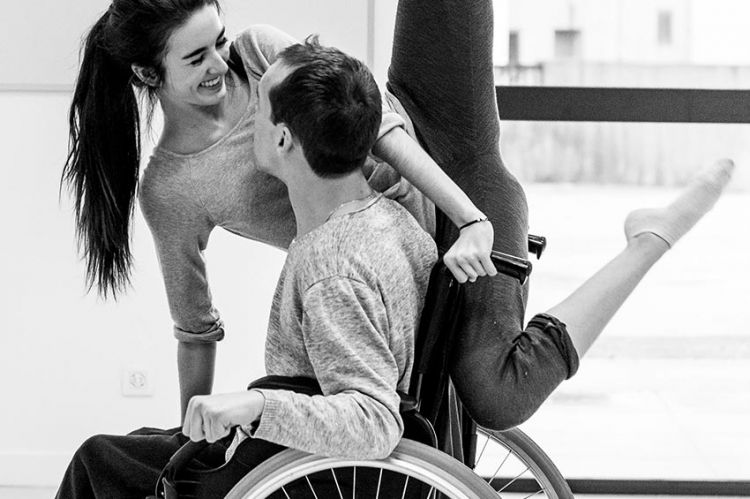 « Laissez-moi aimer », surmonter le handicap grâce à la danse, mercredi 4 août sur ARTE