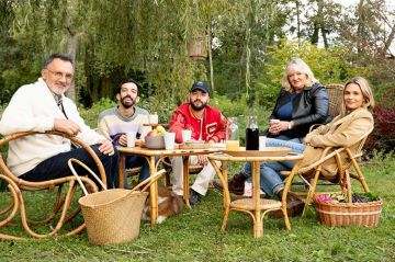 &quot;Un dimanche à la campagne&quot; avec Bigflo &amp; Oli, Charlotte de Turckheim et Barbara Schulz sur France 2 mardi 15 août 2023 - Vidéo