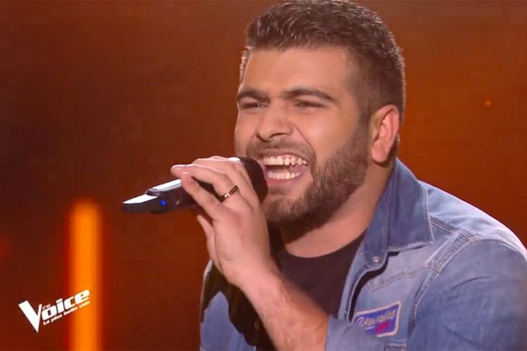 Replay “The Voice” : Julian chante « Con Calma » de Daddy Yankee et Snow (vidéo)